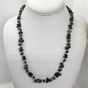 Vintage Malachite And‎ Hematite Chip Necklace
